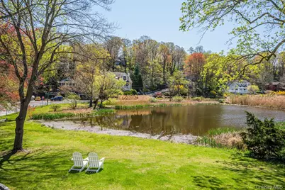 60 Bayview Drive, Huntington, NY 11743 - Photo 2