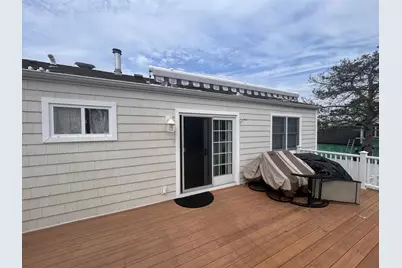 36 Shore Drive W, Copiague, NY 11726 - Photo 10