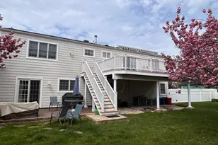 36 Shore Dr W, Copiague, NY 11726 - Photo 28