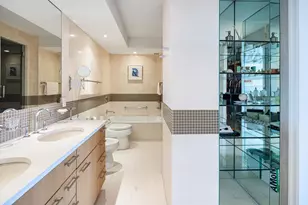 255 E 49th St, New York, NY 10017 - Photo 8