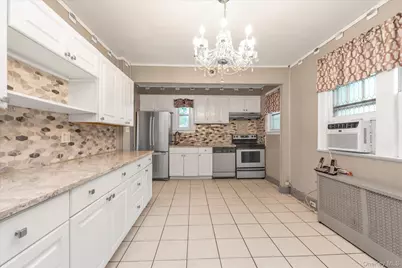 292 Ocean Avenue, East Rockaway, NY 11518 - Photo 6