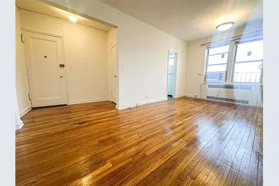 110-34 73rd Road #6K, Forest Hills, NY 11375 - Photo 2