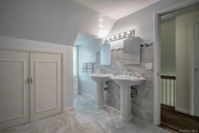 89 Duck Pond Road, Glen Cove, NY 11542 - Photo 42