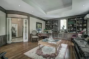 89 Duck Pond Rd, Glen Cove, NY 11542 - Photo 32