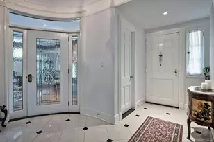 89 Duck Pond Rd, Glen Cove, NY 11542 - Photo 10