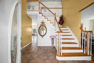 4 Taylor Ln, Medford, NY 11763 - Photo 10