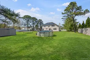 4 Taylor Ln, Medford, NY 11763 - Photo 6