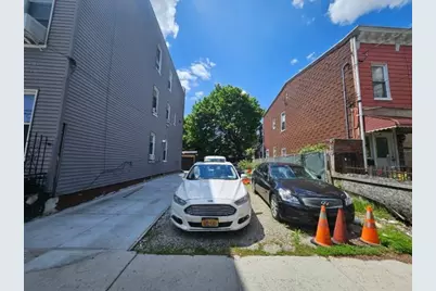 400 Linwood Street, Brooklyn, NY 11208 - Photo 2