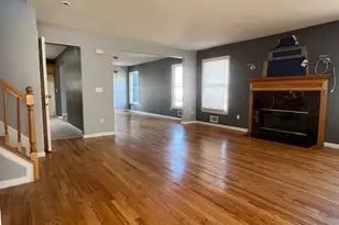 38 Hallock Ave, Smithtown, NY 11787 - Photo 4