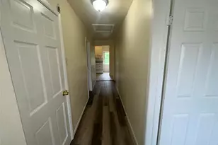 149 Washburn Ave, Freeport, NY 11520 - Photo 6