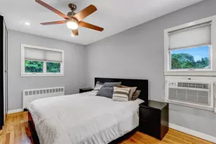 42 Briarwood Ln, Plainview, NY 11803 - Photo 16