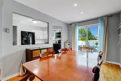 42 Briarwood Lane, Plainview, NY 11803 - Photo 8