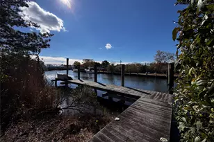 510 Shore Dr, Oakdale, NY 11769 - Photo 44