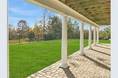 510 Shore Drive, Oakdale, NY 11769 - Photo 42