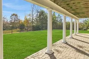 510 Shore Dr, Oakdale, NY 11769 - Photo 42