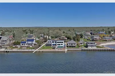 24 Laura Lee Drive, Center Moriches, NY 11934 - Photo 2