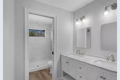 24 Laura Lee Drive, Center Moriches, NY 11934 - Photo 10