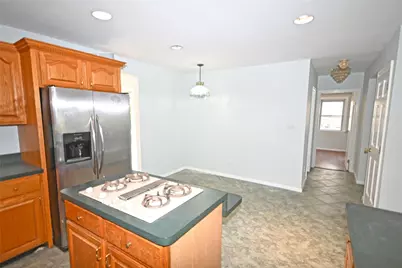 2198 Willow Street, Wantagh, NY 11793 - Photo 6