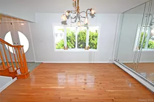 2198 Willow St, Wantagh, NY 11793 - Photo 8