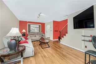 2733 Tenbroeck Ave, Bronx, NY 10469 - Photo 4