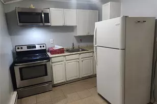 548 Taylor Ave, Patchogue, NY 11772 - Photo 4