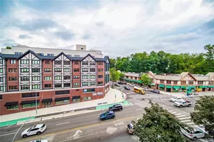 241-20 Northern Blvd, Little Neck, NY 11362 - Photo 22