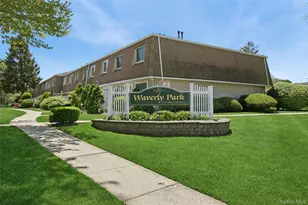 181 Storm Dr, Holtsville, NY 11742 - Photo 22