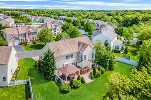 29 Pinehurst Dr, Mount Sinai, NY 11766 - Photo 6