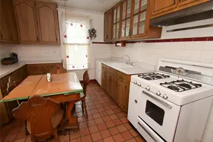 14-10 136th St, College Point, NY 11356 - Photo 8