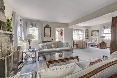 189 Meadowsweet Road, Mineola, NY 11501 - Photo 6