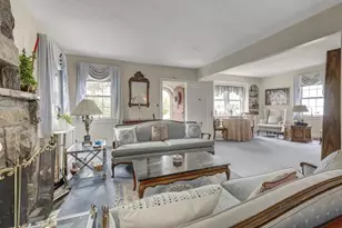 189 Meadowsweet Rd, Mineola, NY 11501 - Photo 6