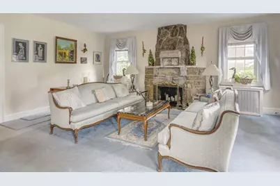 189 Meadowsweet Road, Mineola, NY 11501 - Photo 4