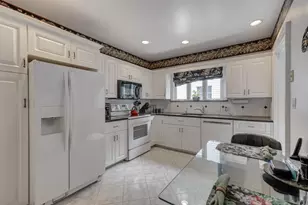 189 Meadowsweet Rd, Mineola, NY 11501 - Photo 14