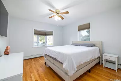 308 Bedell Street, Freeport, NY 11520 - Photo 18