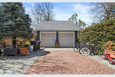 1120 Shore Road, Douglaston, NY 11363 - Photo 36