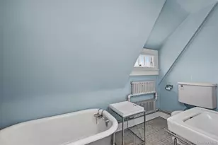 11-20 Shore Rd, Douglaston, NY 11363 - Photo 34