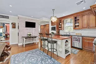 11-20 Shore Rd, Douglaston, NY 11363 - Photo 18