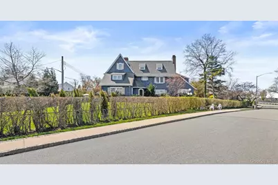 1120 Shore Road, Douglaston, NY 11363 - Photo 4