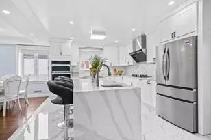 63-41 252nd St, Little Neck, NY 11362 - Photo 12