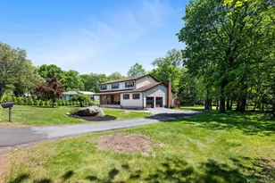 106 S Airmont Rd, Suffern, NY 10901 - Photo 2
