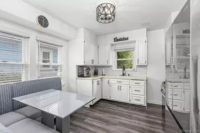 66 Murray Avenue, Yonkers, NY 10704 - Photo 4