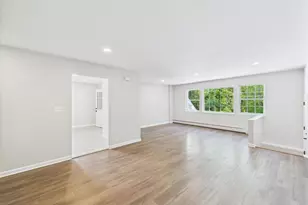 349 E Main St, Centerport, NY 11721 - Photo 14