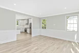 223 Town Line Rd, Commack, NY 11725 - Photo 4