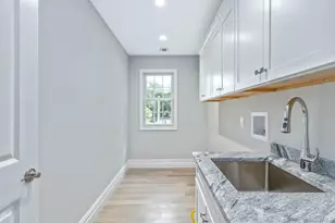 223 Town Line Rd, Commack, NY 11725 - Photo 18