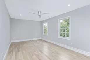 223 Town Line Rd, Commack, NY 11725 - Photo 16