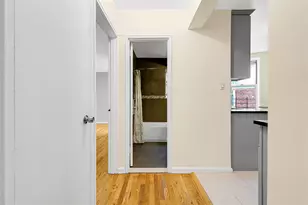 67-30 Clyde St, Forest Hills, NY 11375 - Photo 18