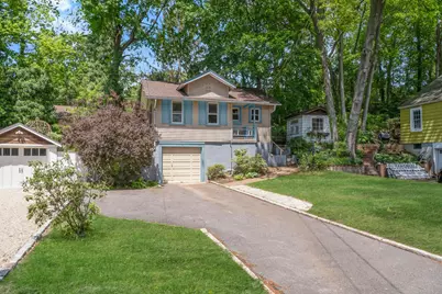 45 Abbott Drive, Huntington, NY 11743 - Photo 32