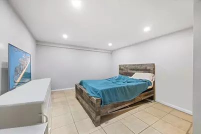 254 Hyatt Avenue, Yonkers, NY 10704 - Photo 22