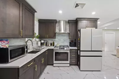 254 Hyatt Avenue, Yonkers, NY 10704 - Photo 10