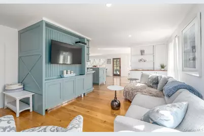 19000 Main Road, Mattituck, NY 11952 - Photo 4